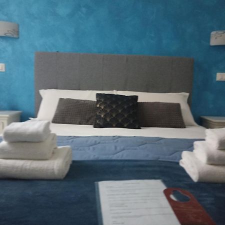 Ad Cavour Luxury Rooms - By Ad Roma Ruang foto