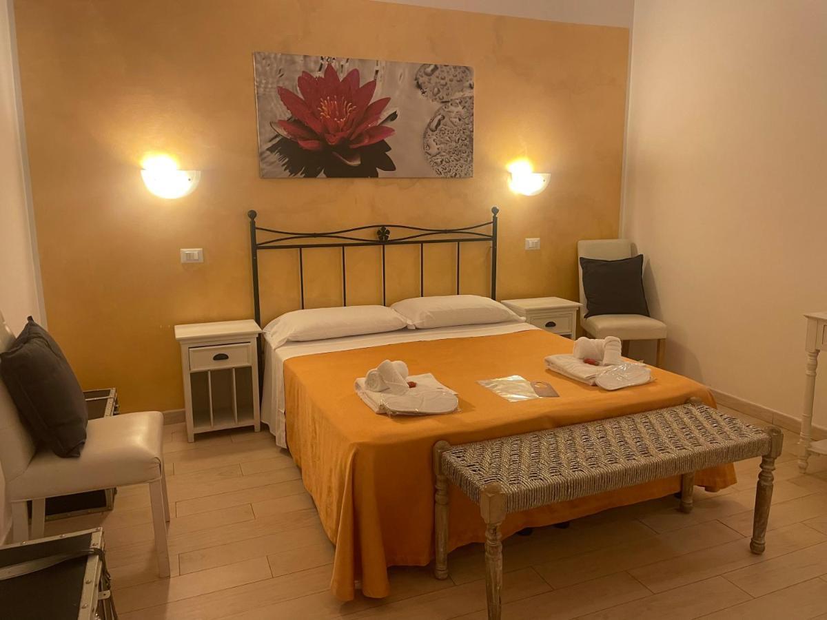 Ad Cavour Luxury Rooms - By Ad Roma Bagian luar foto
