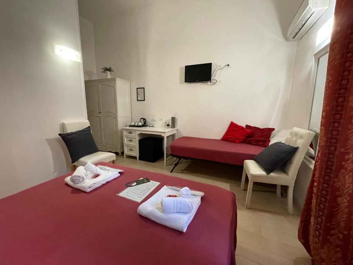 Ad Cavour Luxury Rooms - By Ad Roma Bagian luar foto