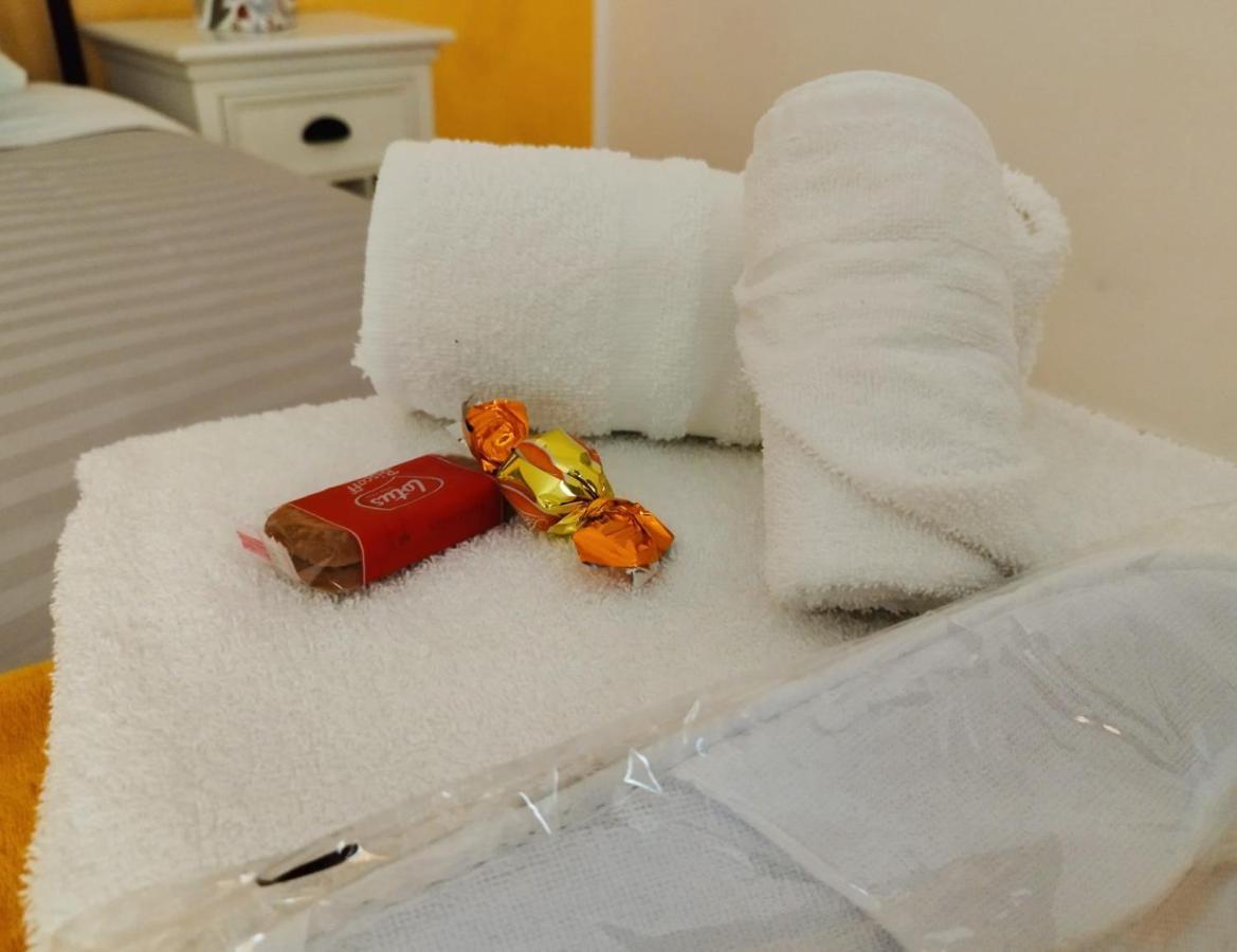 Ad Cavour Luxury Rooms - By Ad Roma Bagian luar foto