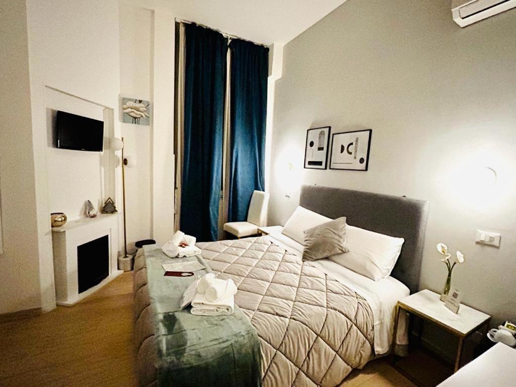 Ad Cavour Luxury Rooms - By Ad Roma Ruang foto
