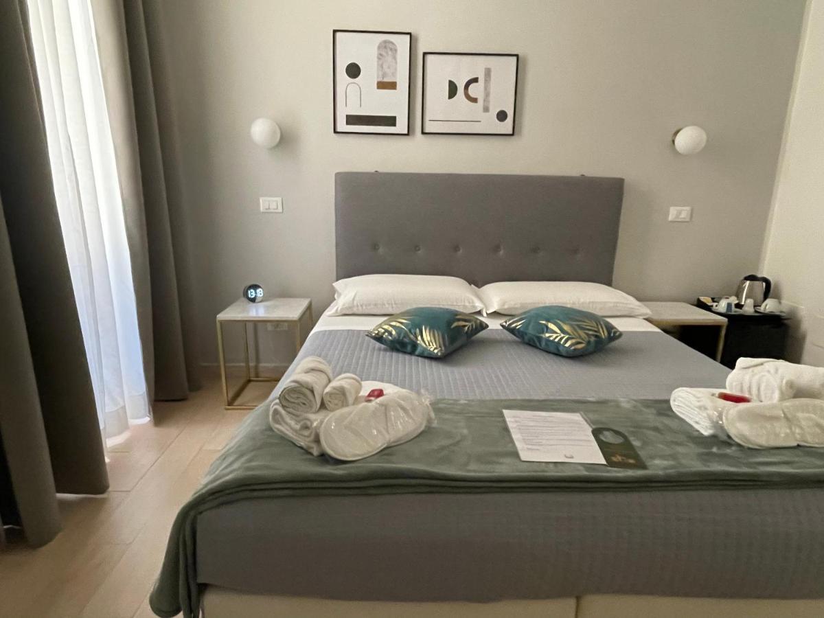 Ad Cavour Luxury Rooms - By Ad Roma Bagian luar foto