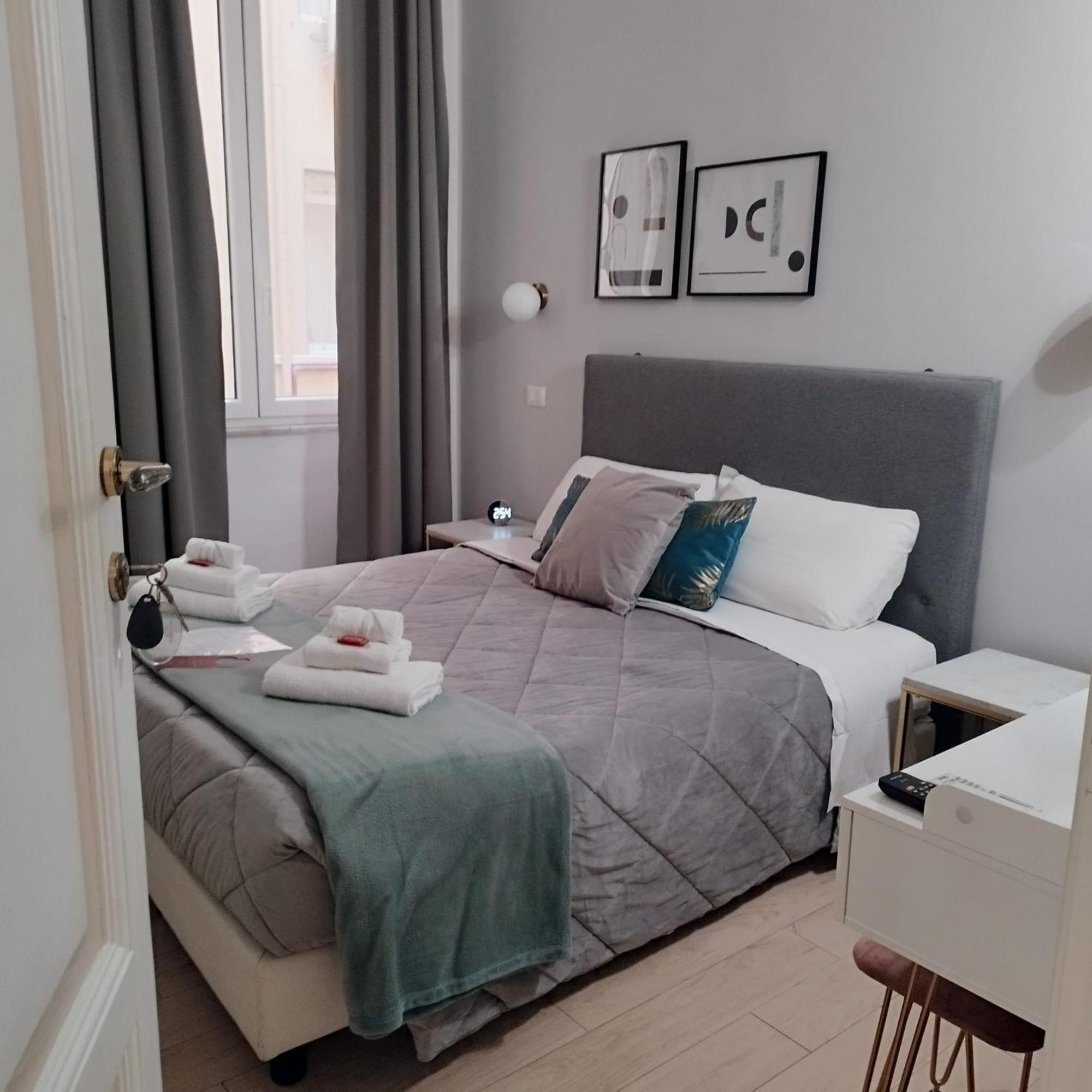 Ad Cavour Luxury Rooms - By Ad Roma Bagian luar foto