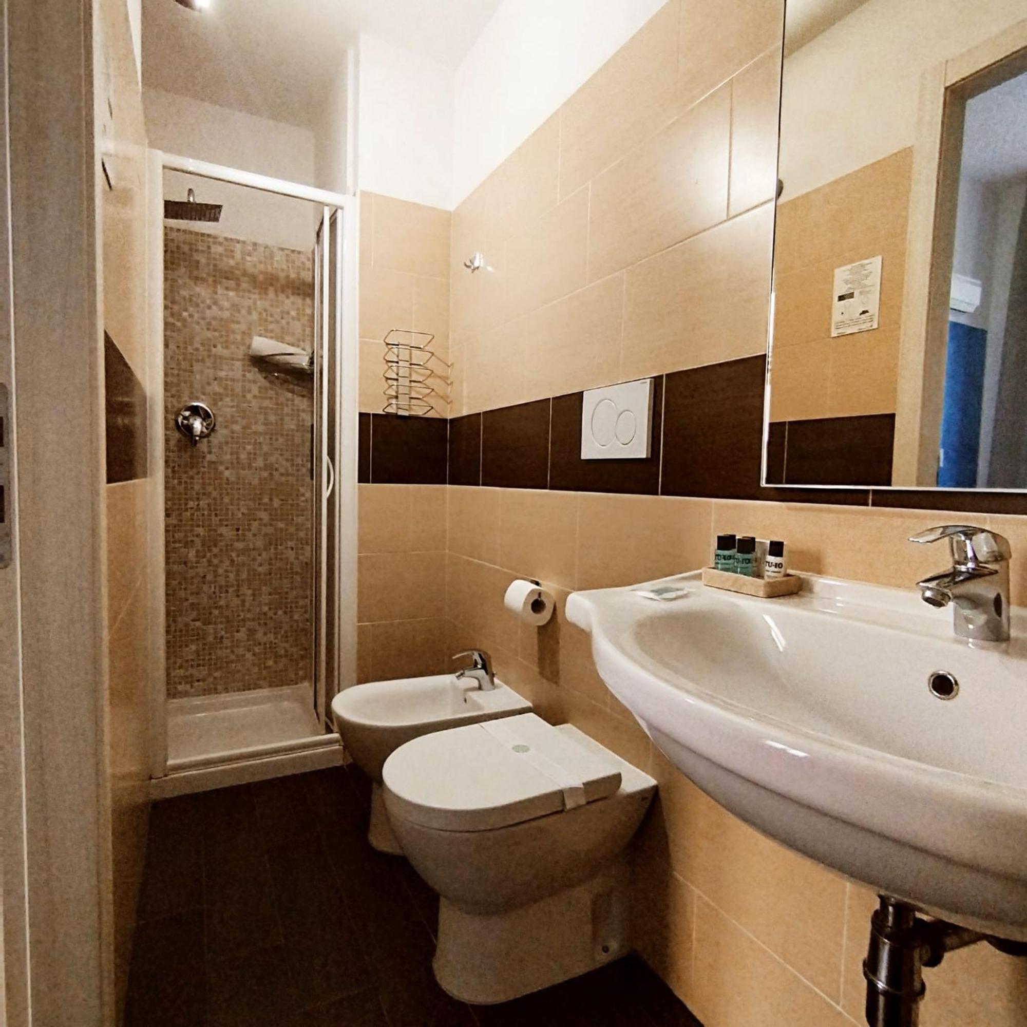 Ad Cavour Luxury Rooms - By Ad Roma Bagian luar foto