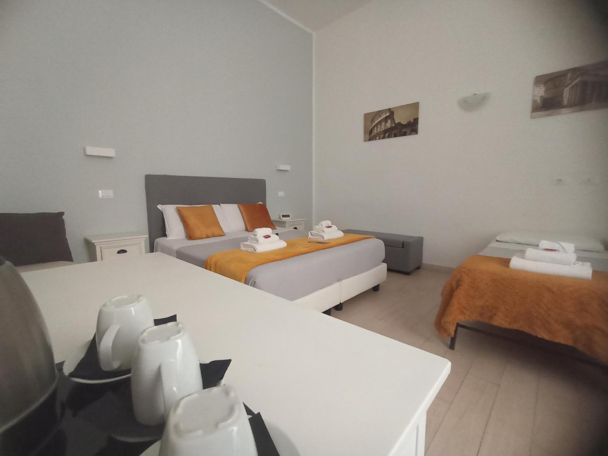 Ad Cavour Luxury Rooms - By Ad Roma Bagian luar foto