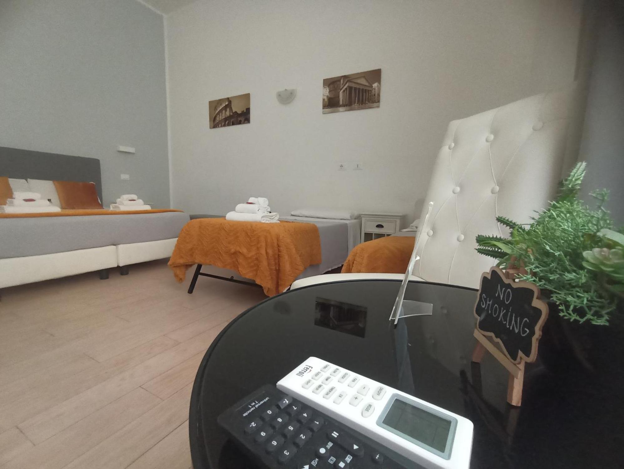 Ad Cavour Luxury Rooms - By Ad Roma Ruang foto
